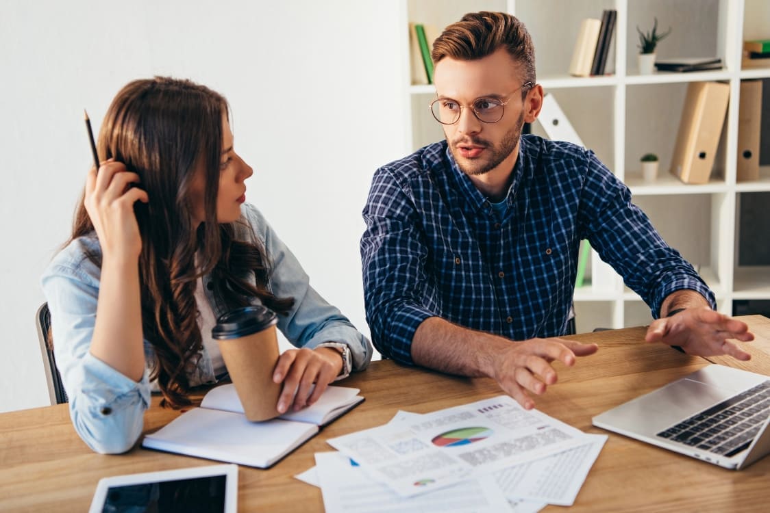 SEO Esbjerg arbejder med en kunde